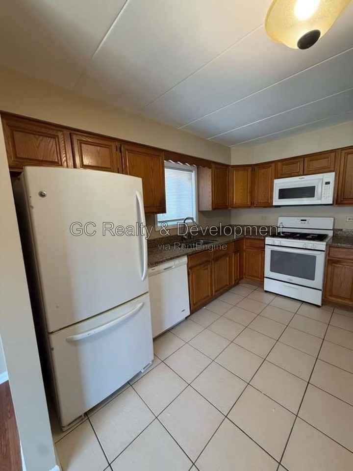 14810 Kenton Ave #2E - Photo 2 of 13
