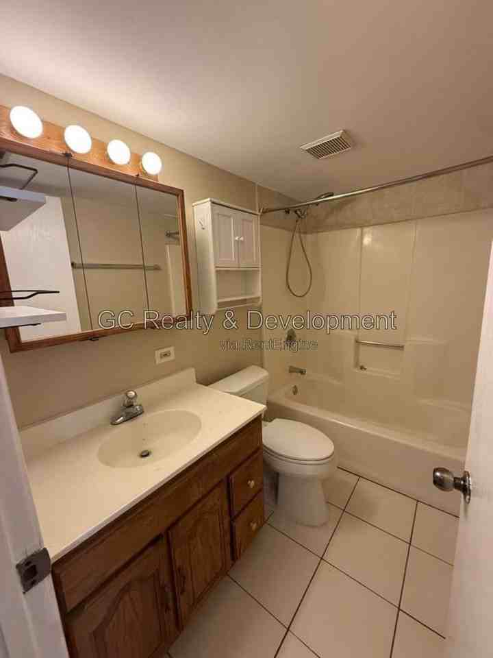 14810 Kenton Ave #2E - Photo 3 of 13