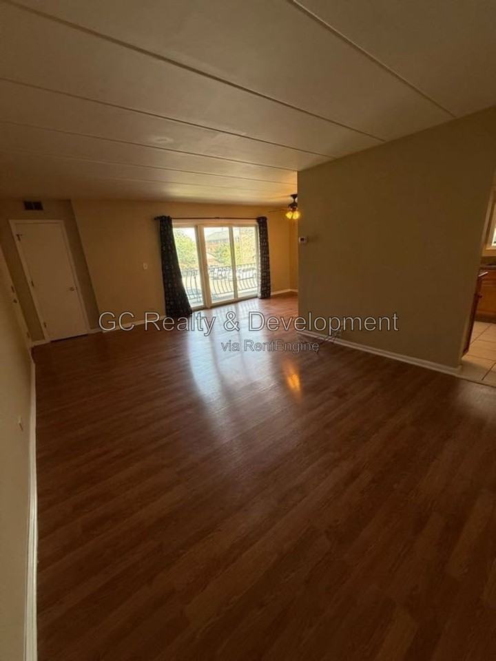 14810 Kenton Ave #2E - Photo 4 of 13