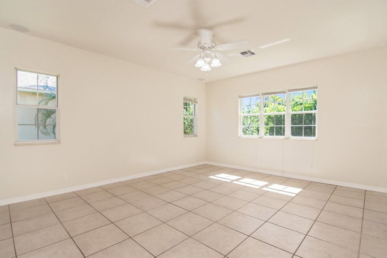 144 Palm View Dr - Photo 7 of 24