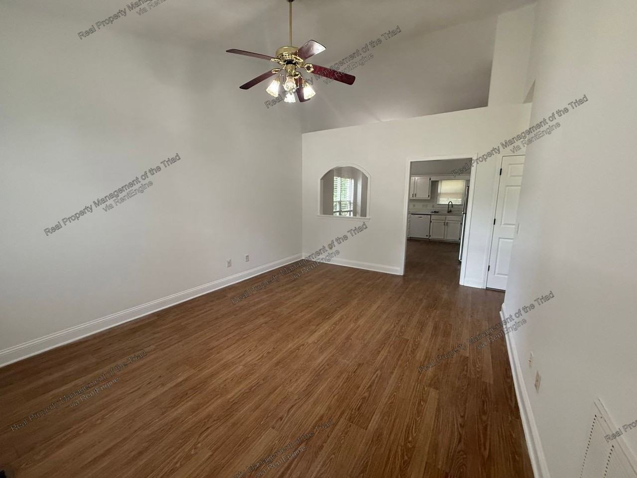2200A Eider Ct - Photo 3 of 18