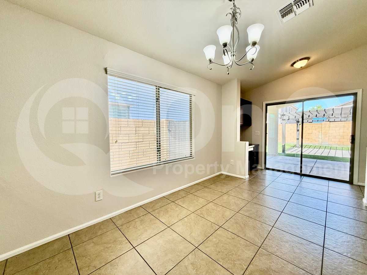 4148 E Sandy Way - Photo 7 of 28