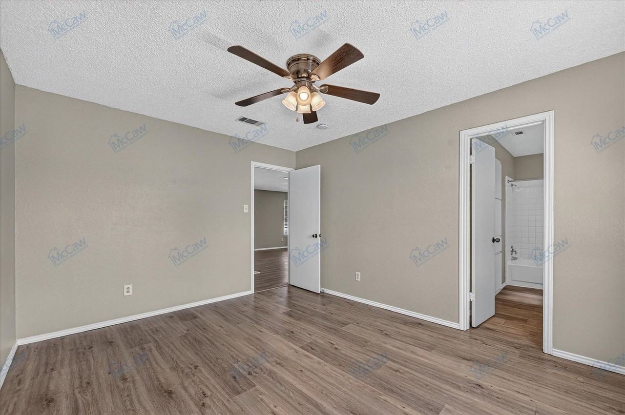 2511 Woodmont Trl - Photo 4 of 24