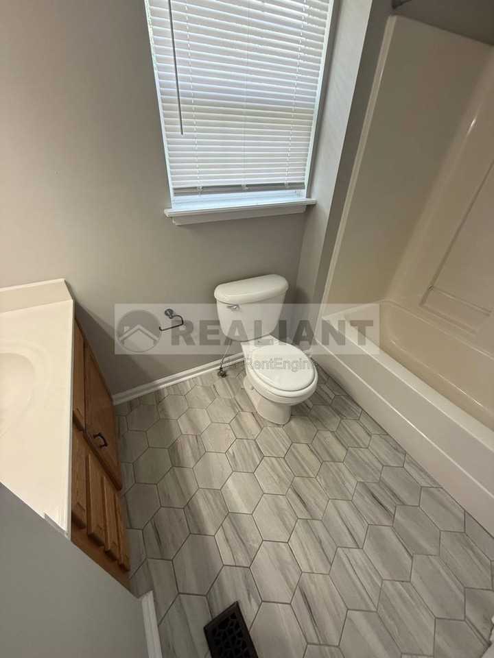 721 Morgan Hills Dr - Photo 3 of 14