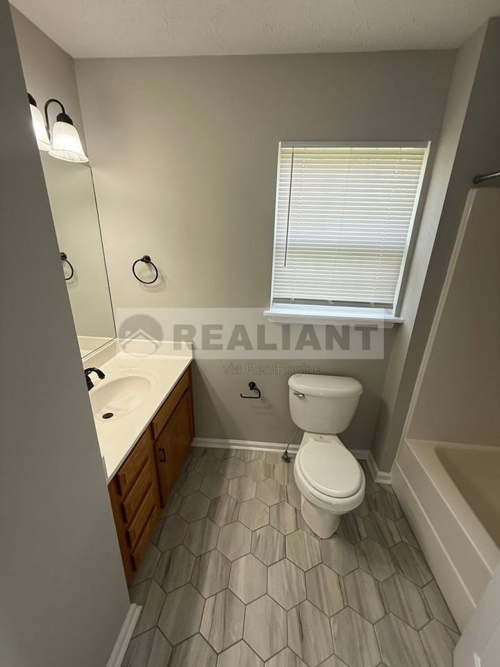 721 Morgan Hills Dr - Photo 4 of 14