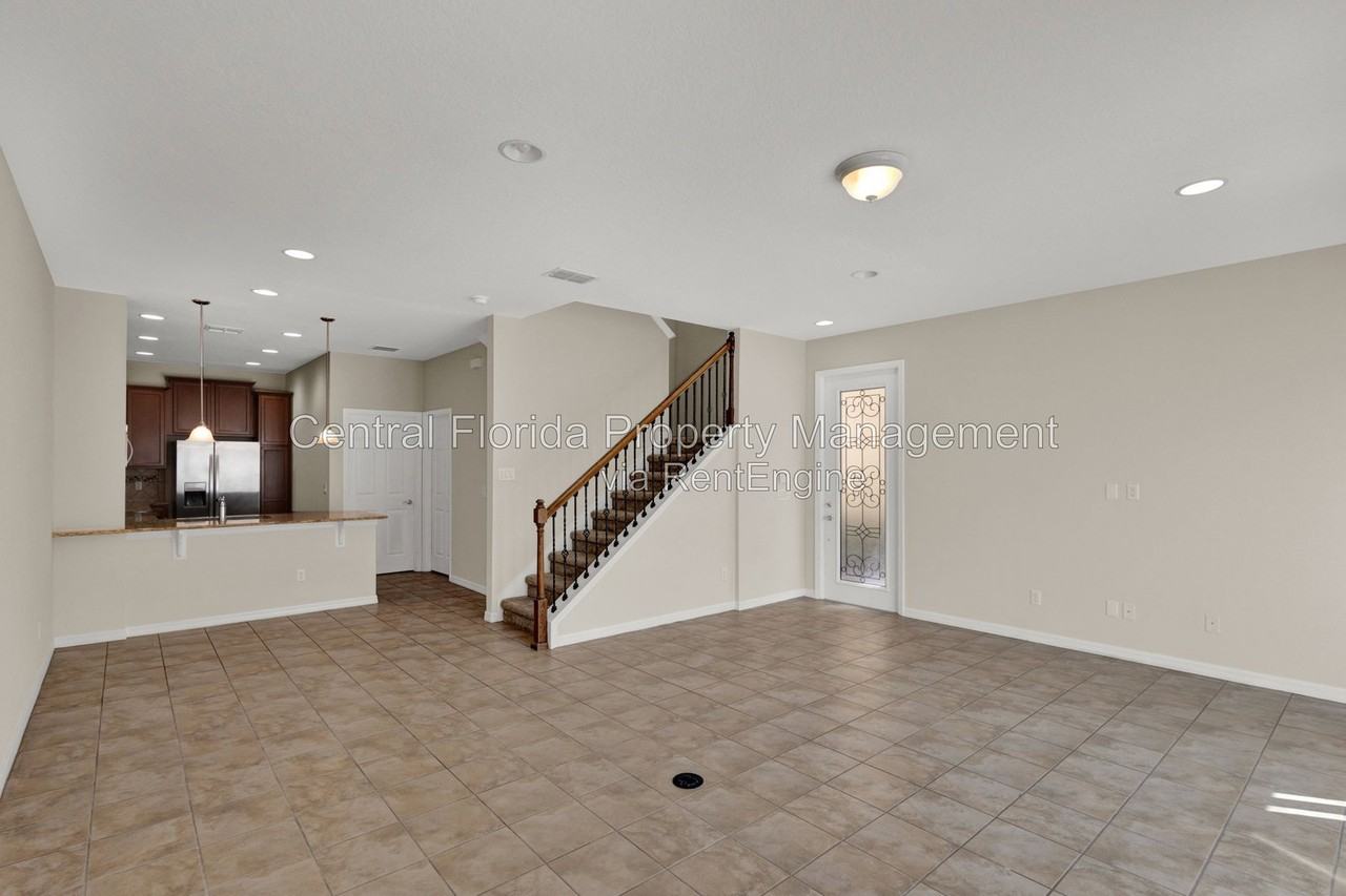 8644 Elder Ln - Photo 5 of 50