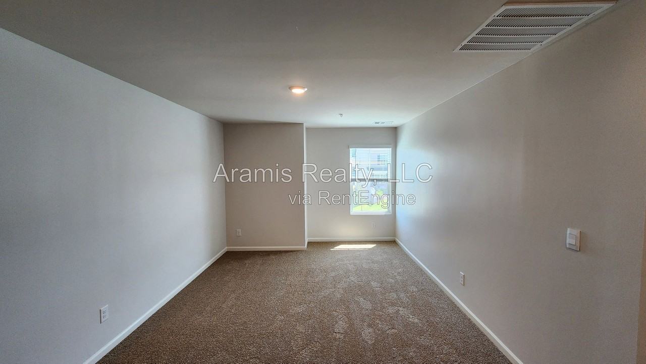 7670 Demeter Dr - Photo 6 of 15