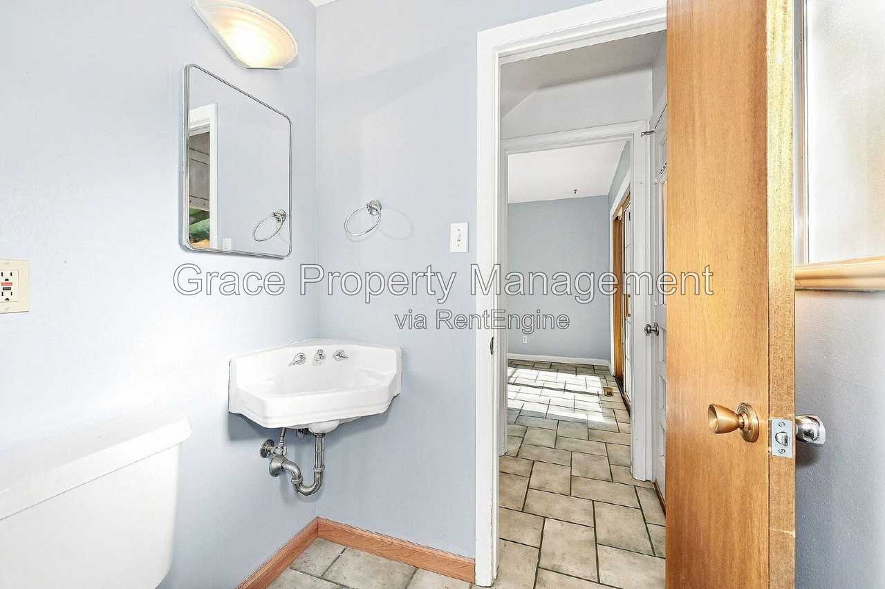 852 S Quail Way - Photo 7 of 24