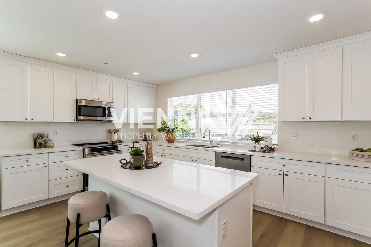8106 Quiet Knolls Dr - Photo 6 of 18
