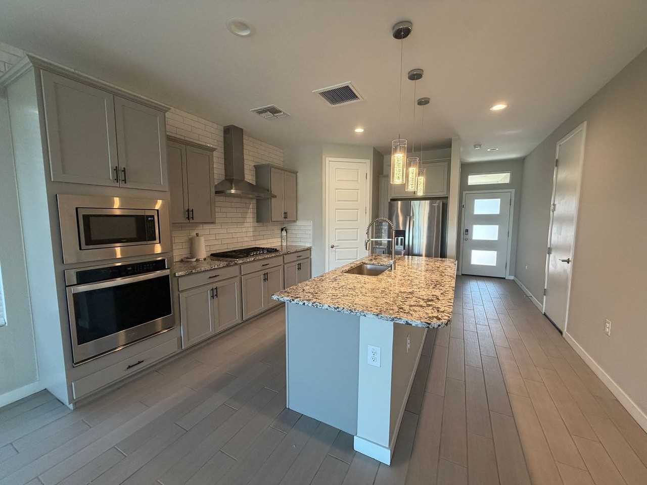 16594 W Pedro Ln - Photo 3 of 24