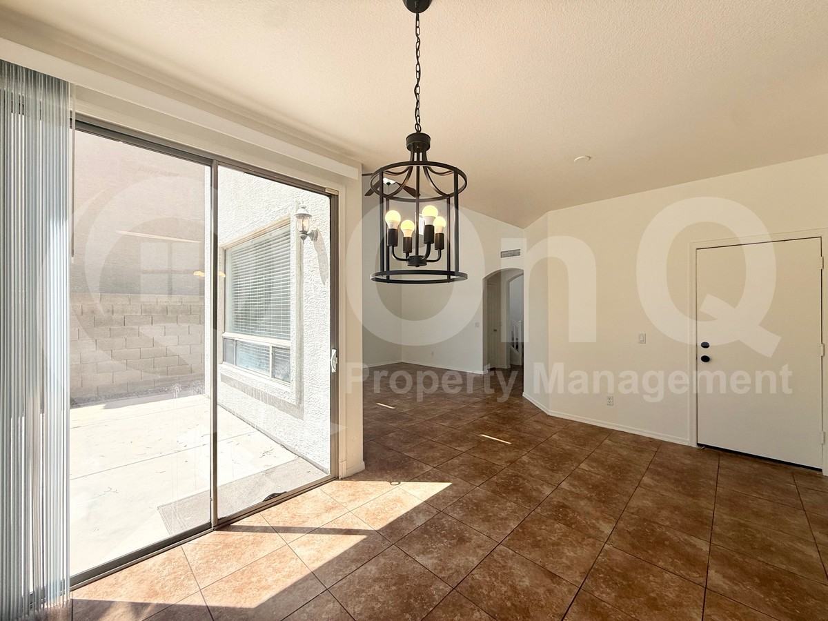 1229 S Mansard - Photo 6 of 23