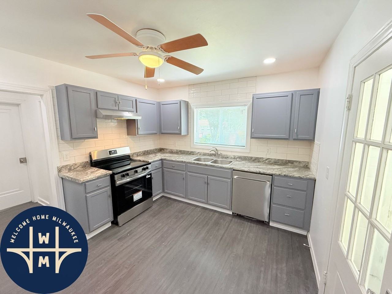 5256 N 51st Blvd - Photo 2 of 23