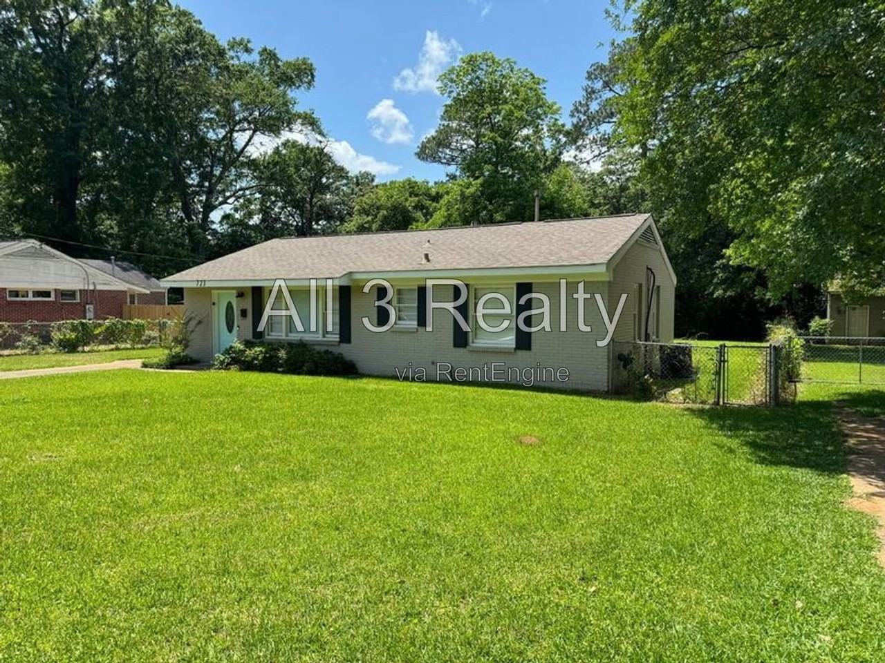 723 Hillman St - Photo 3 of 28