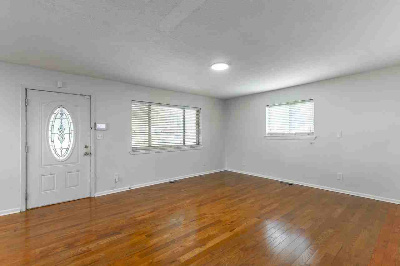 710 Moore St - Photo 2 of 21