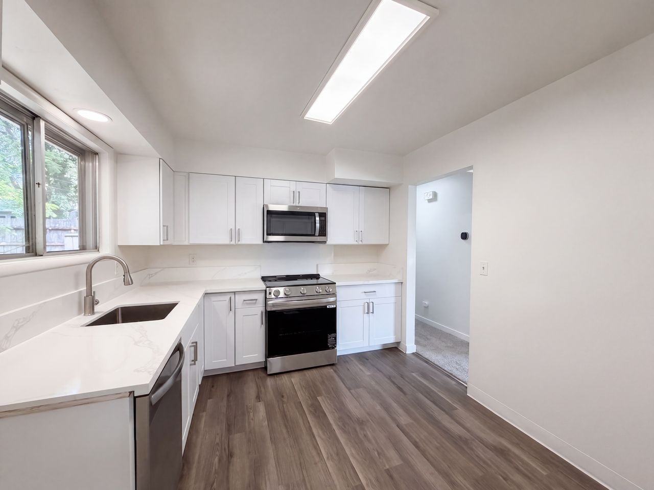 466 Sw 139th Ave #NA - Photo 4 of 12