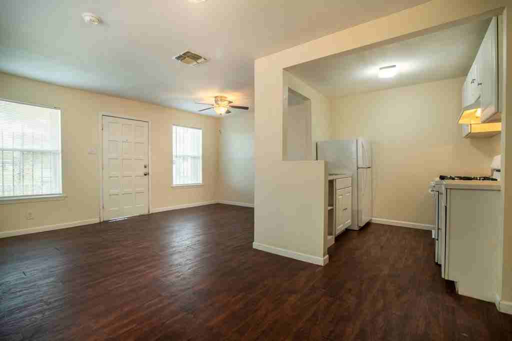 2613 W French Pl #2615 - Photo 4 of 19