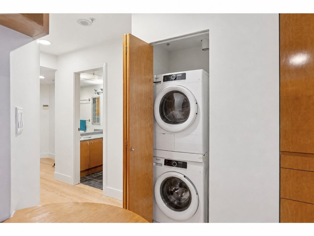 Davie St & Homer St #503 - Photo 5 of 10