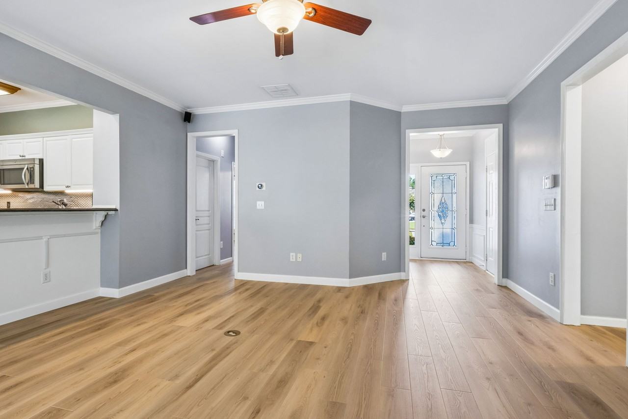 948 Santa Anita Dr #NA - Photo 4 of 22