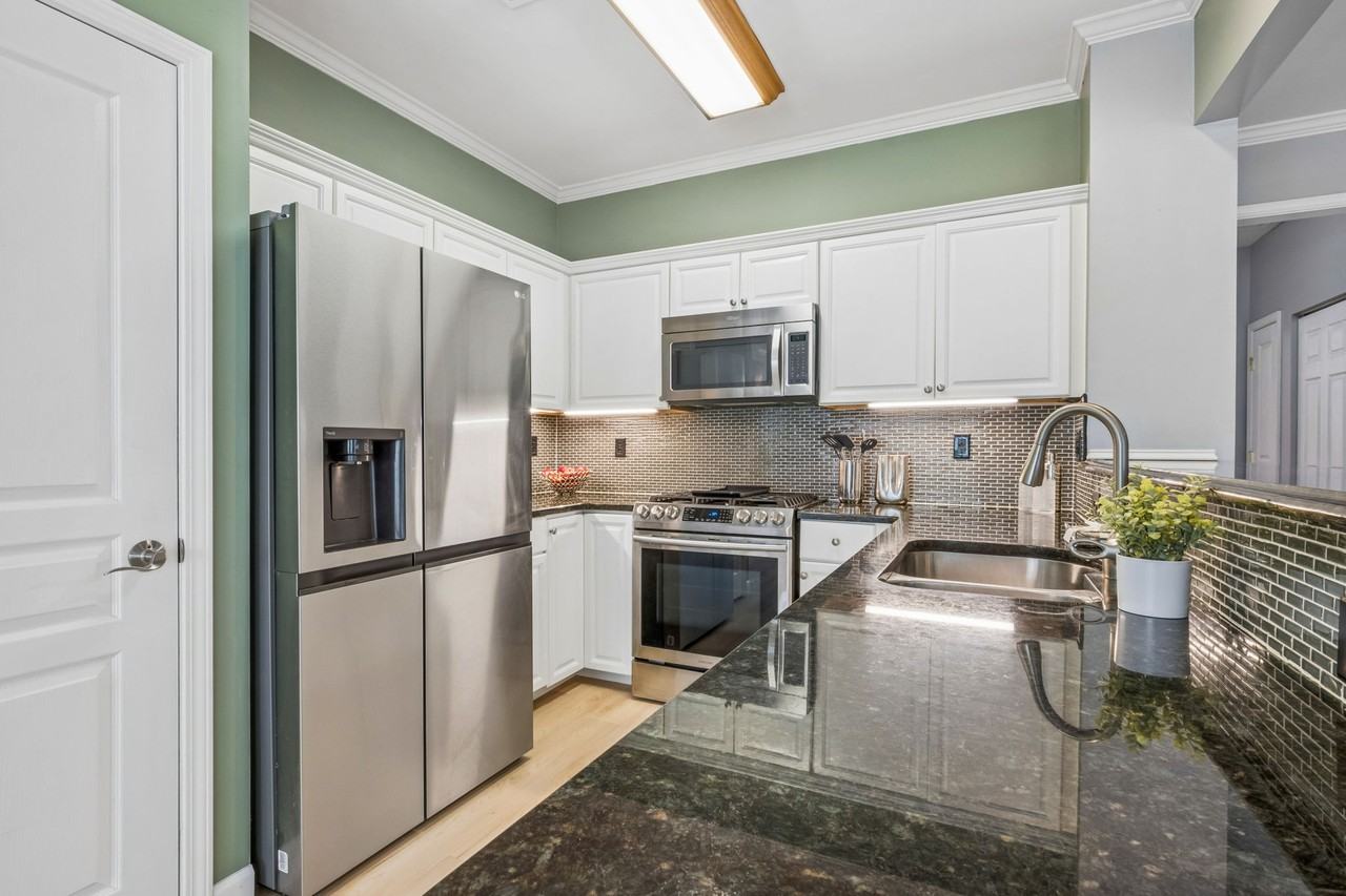 948 Santa Anita Dr #NA - Photo 6 of 22