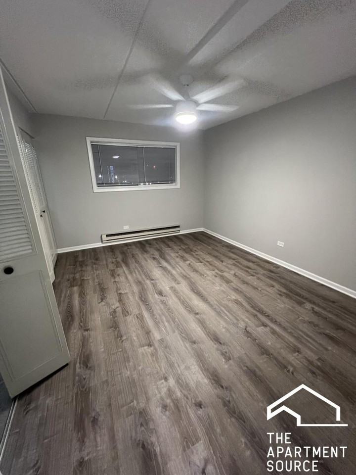 1128 Des Plaines Ave #102 - Photo 6 of 16