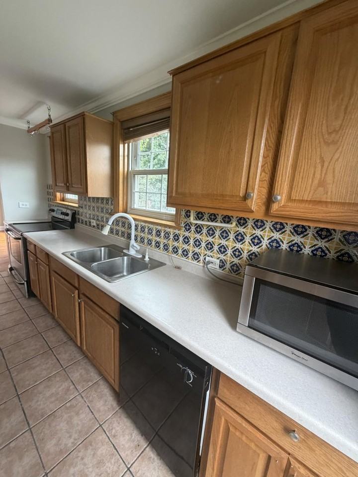 9510 Campbell Ave #SFH - Photo 3 of 10