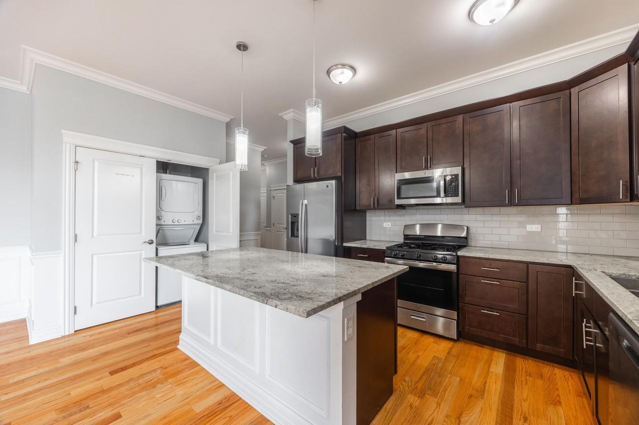 520 N Western Ave #2D - Photo 2 of 27