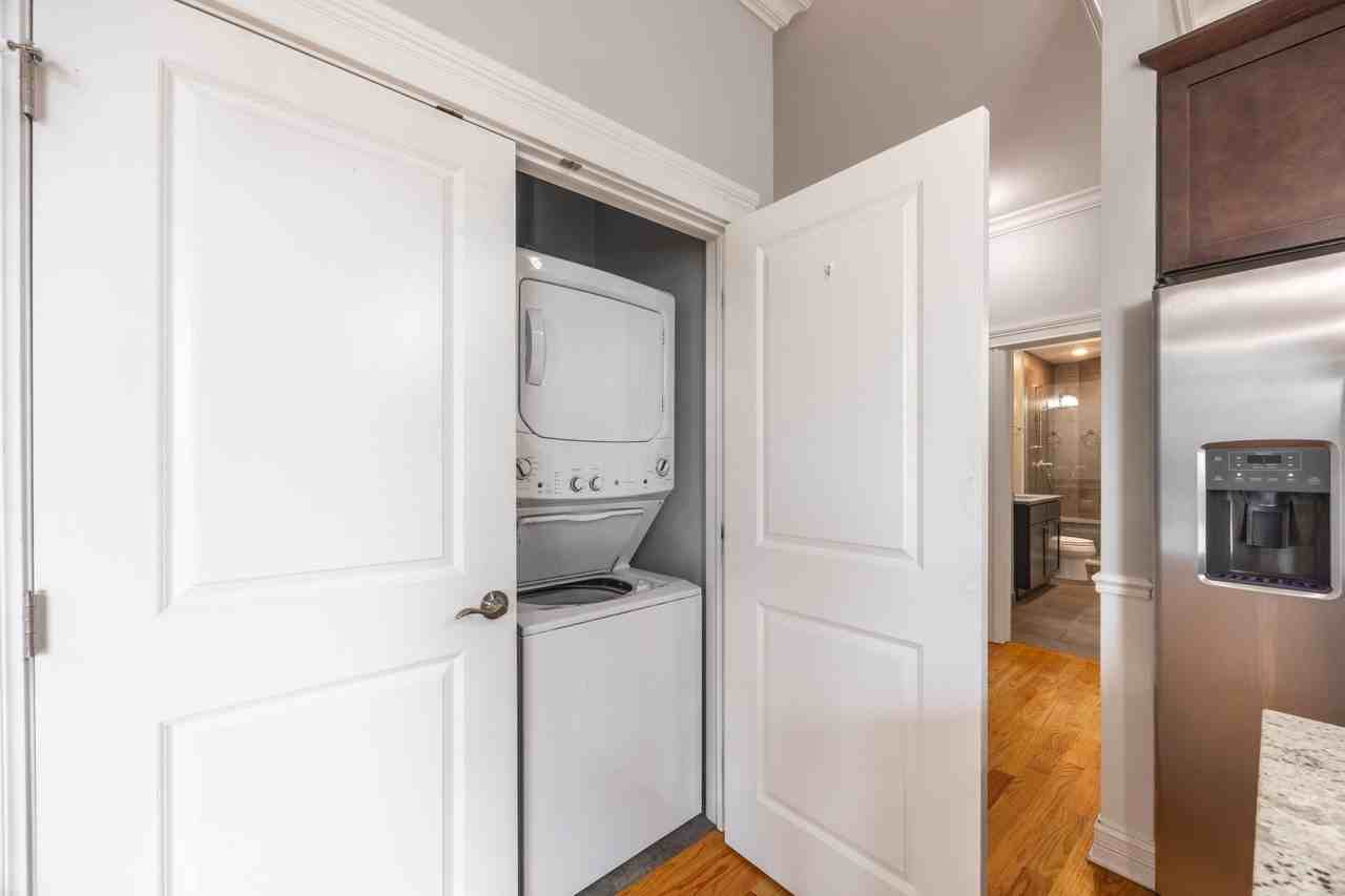 520 N Western Ave #2D - Photo 3 of 27