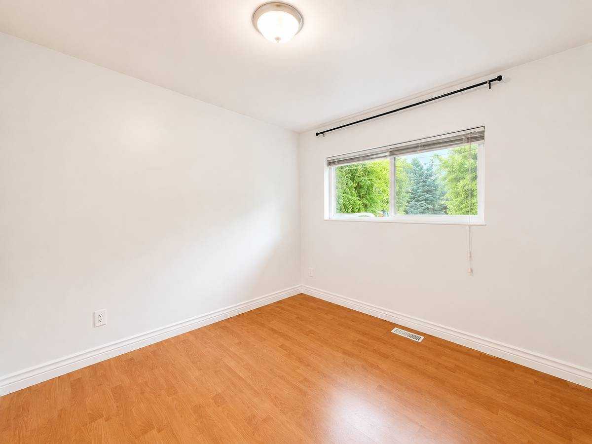 13475 Hilton Road - Photo 5 of 12