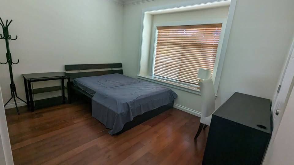 1621 Cliff Avenue - Photo 5 of 6