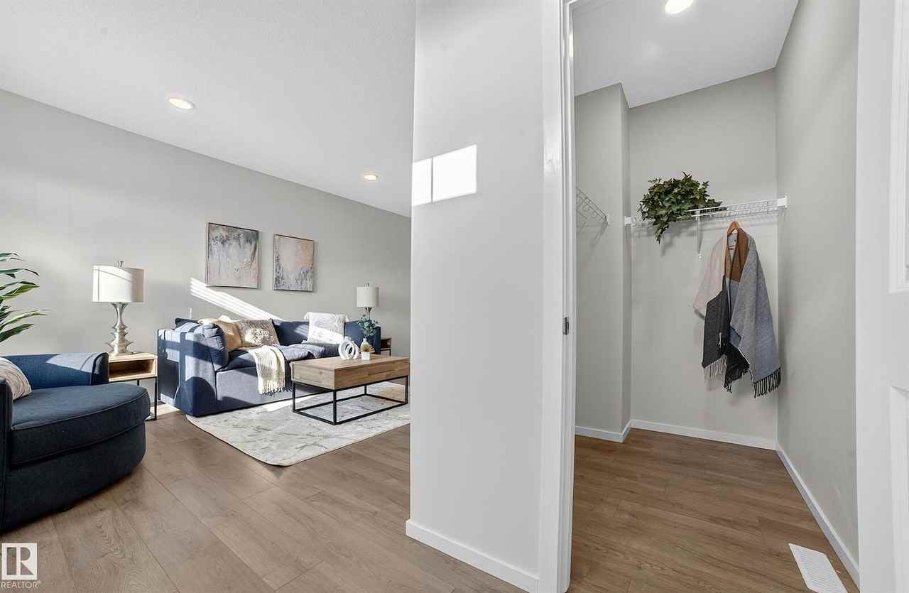 2047 Maple Rd Nw - Photo 2 of 25