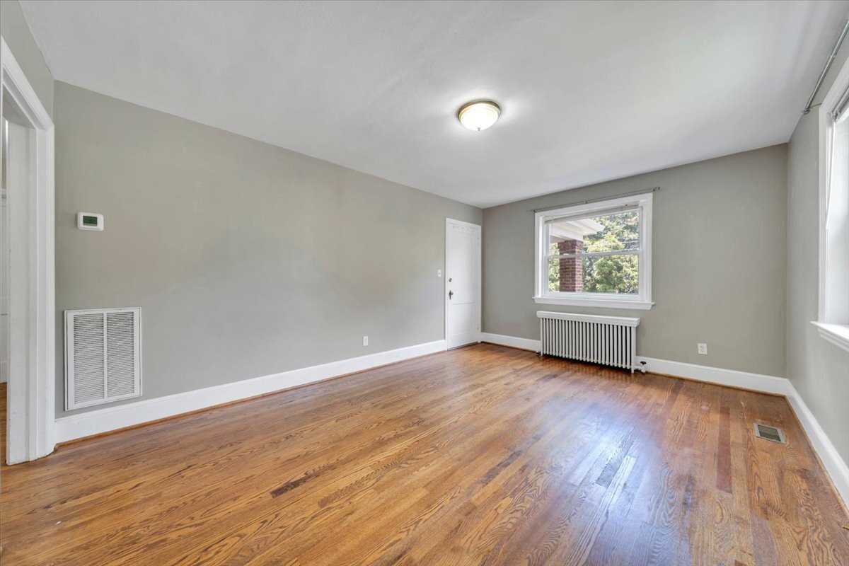 1228 Wasena Ave Sw #A - Photo 6 of 20