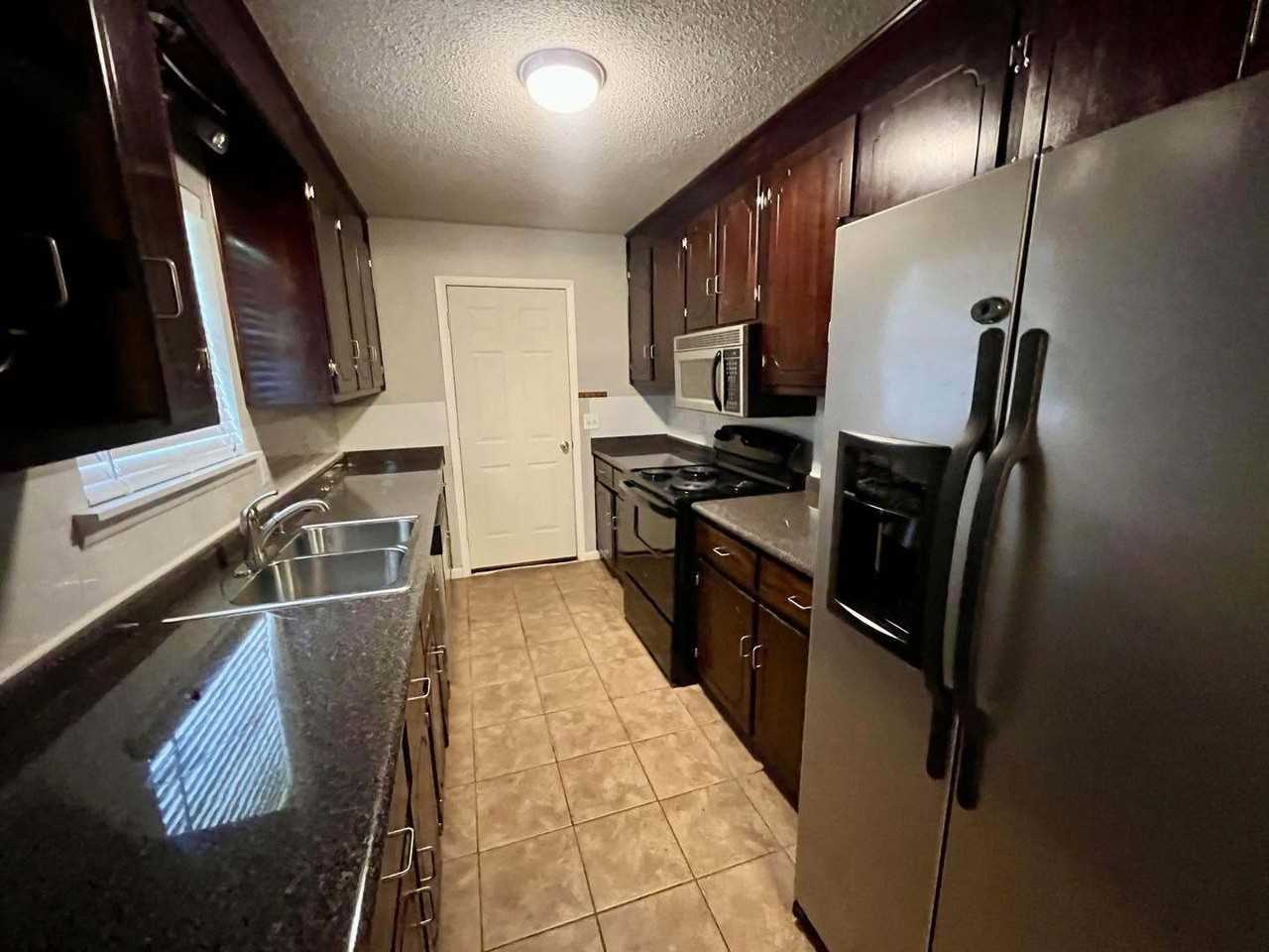 6424 County Road 708 - Photo 5 of 16