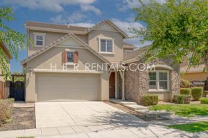 featured image of 547 W Campania Way