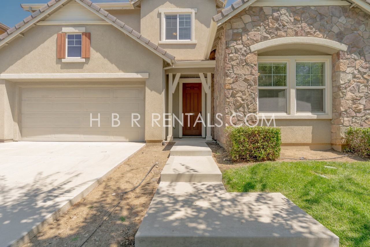 547 W Campania Way - Photo 3 of 42