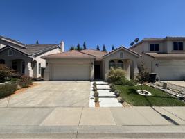 featured image of 1724 Magenta Dr