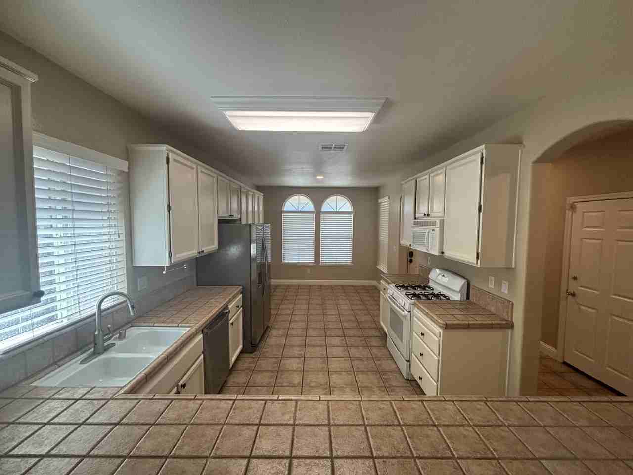 1724 Magenta Dr - Photo 6 of 22
