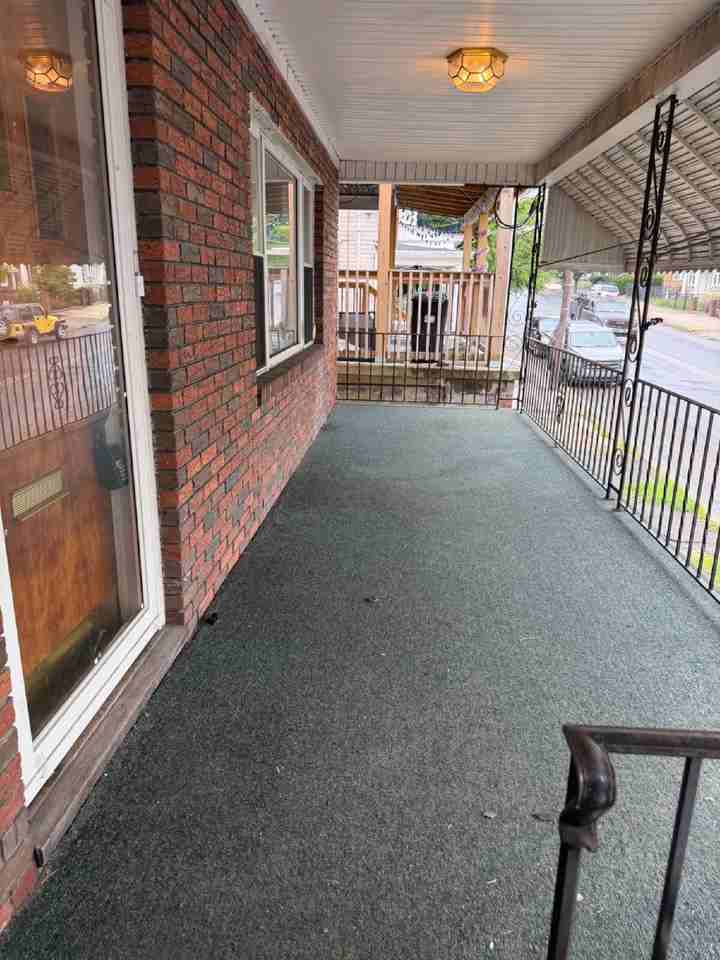 1715 W Market St #2 - Photo 3 of 9