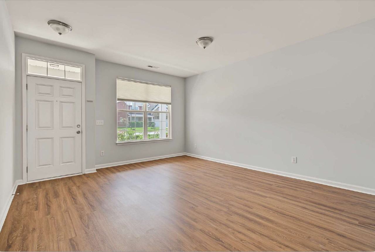 201 Hope Valley Rd - Photo 6 of 35