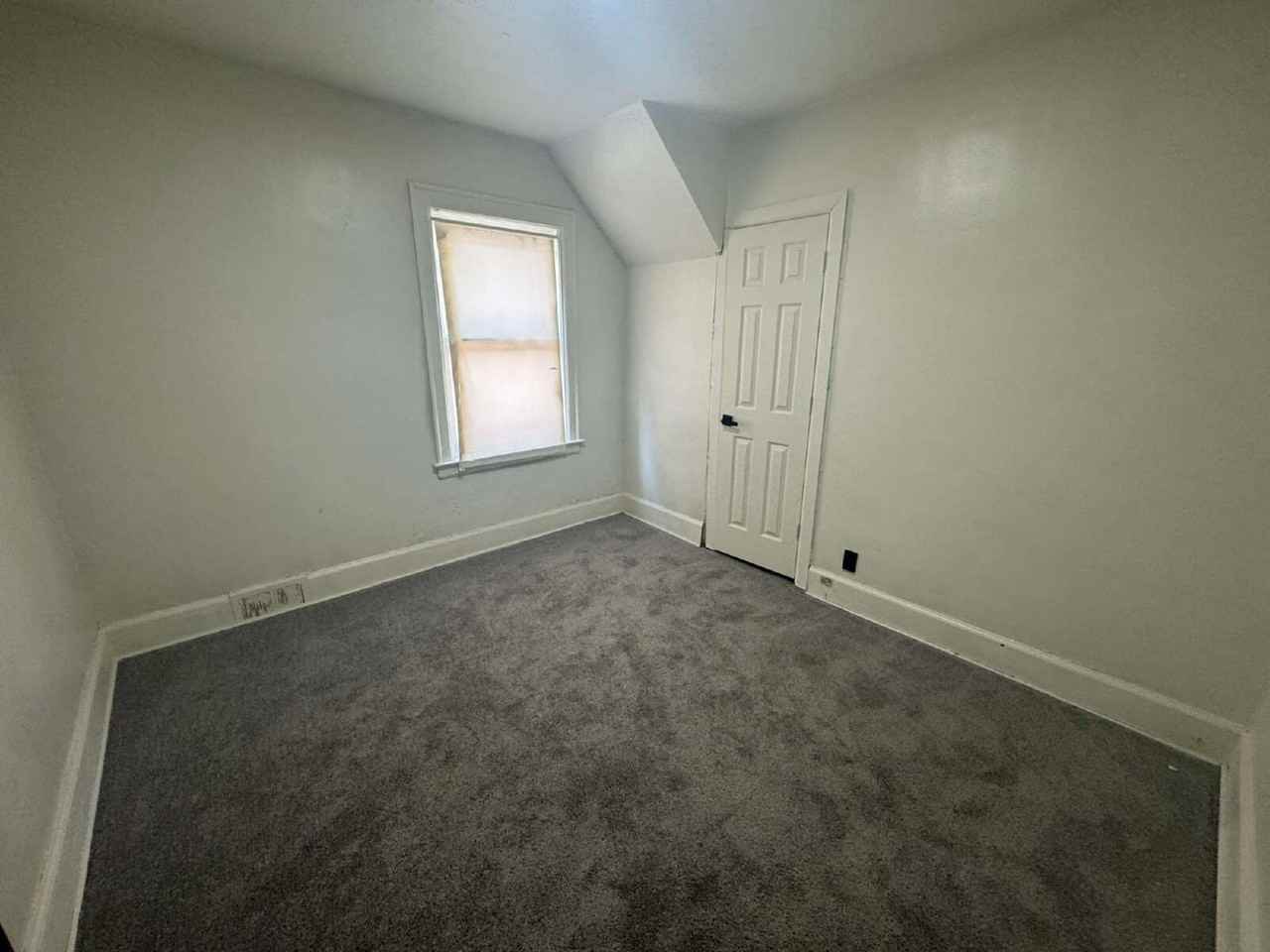 5517 Drexel St - Photo 4 of 16