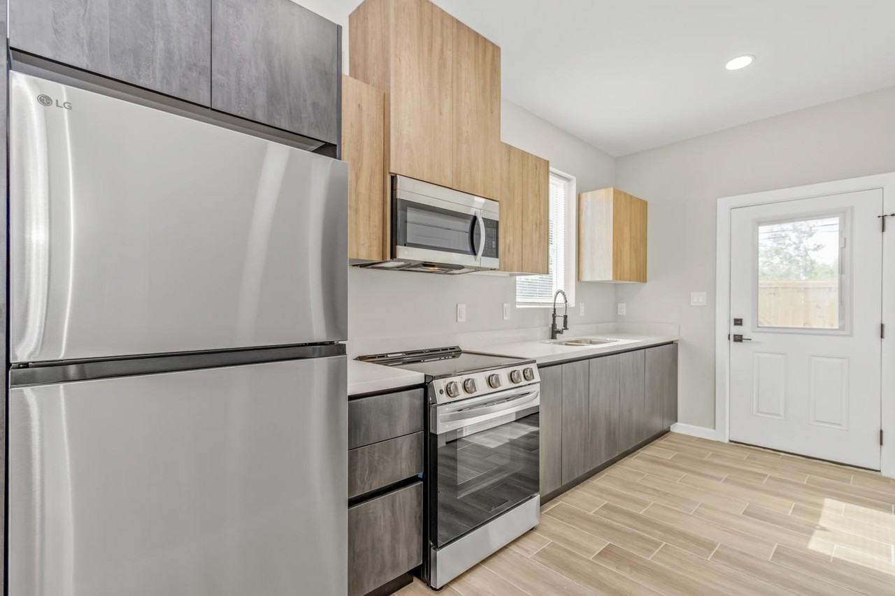 102 San Jose Apt 4 - Photo 4 of 12