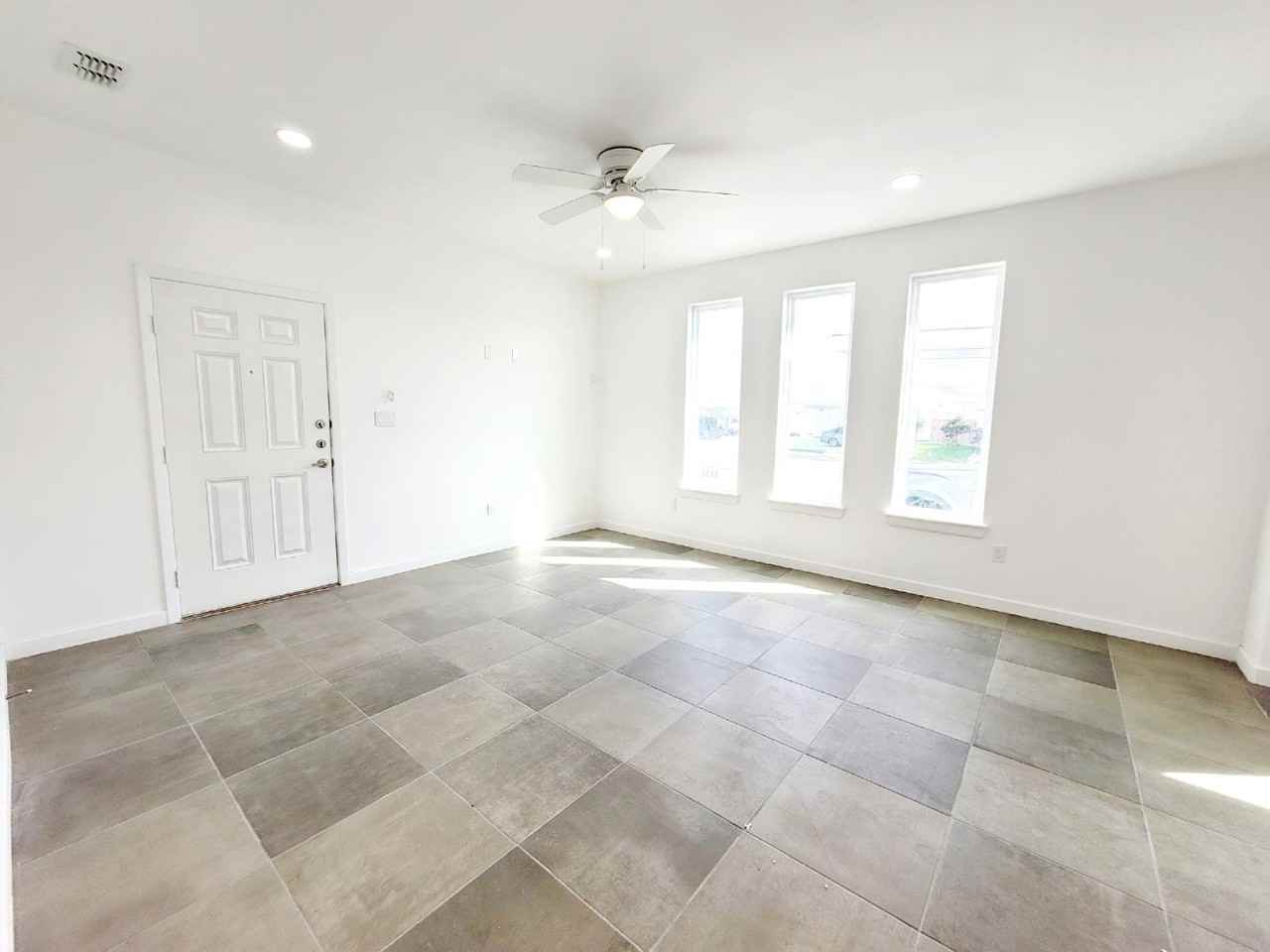 3820 Bella Costa, Apt. 3, 3820-3 Bella Costa - Photo 4 of 16
