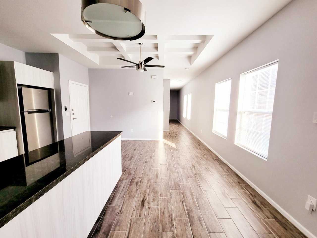 3911 Valeria St #1 - Photo 4 of 17