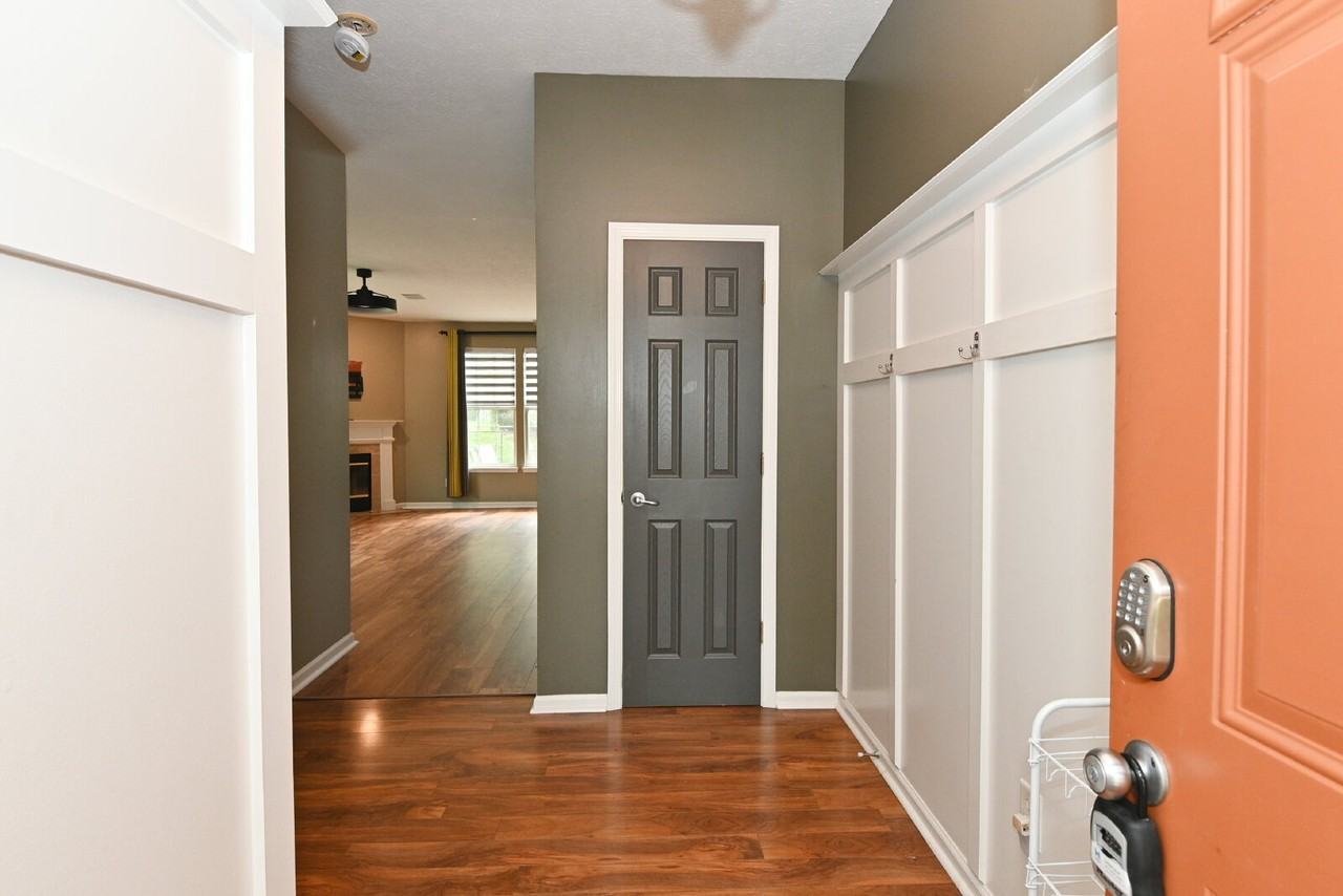 8405 Swift Ct - Photo 4 of 50