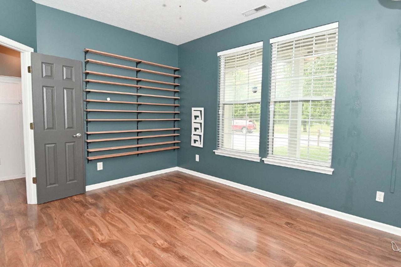 8405 Swift Ct - Photo 7 of 50