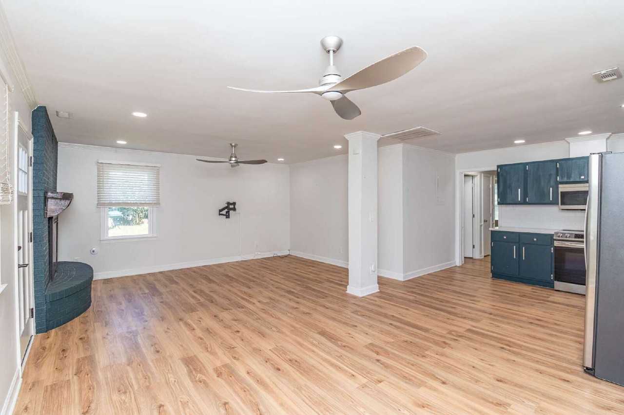 120 Erik Dr - Photo 6 of 25