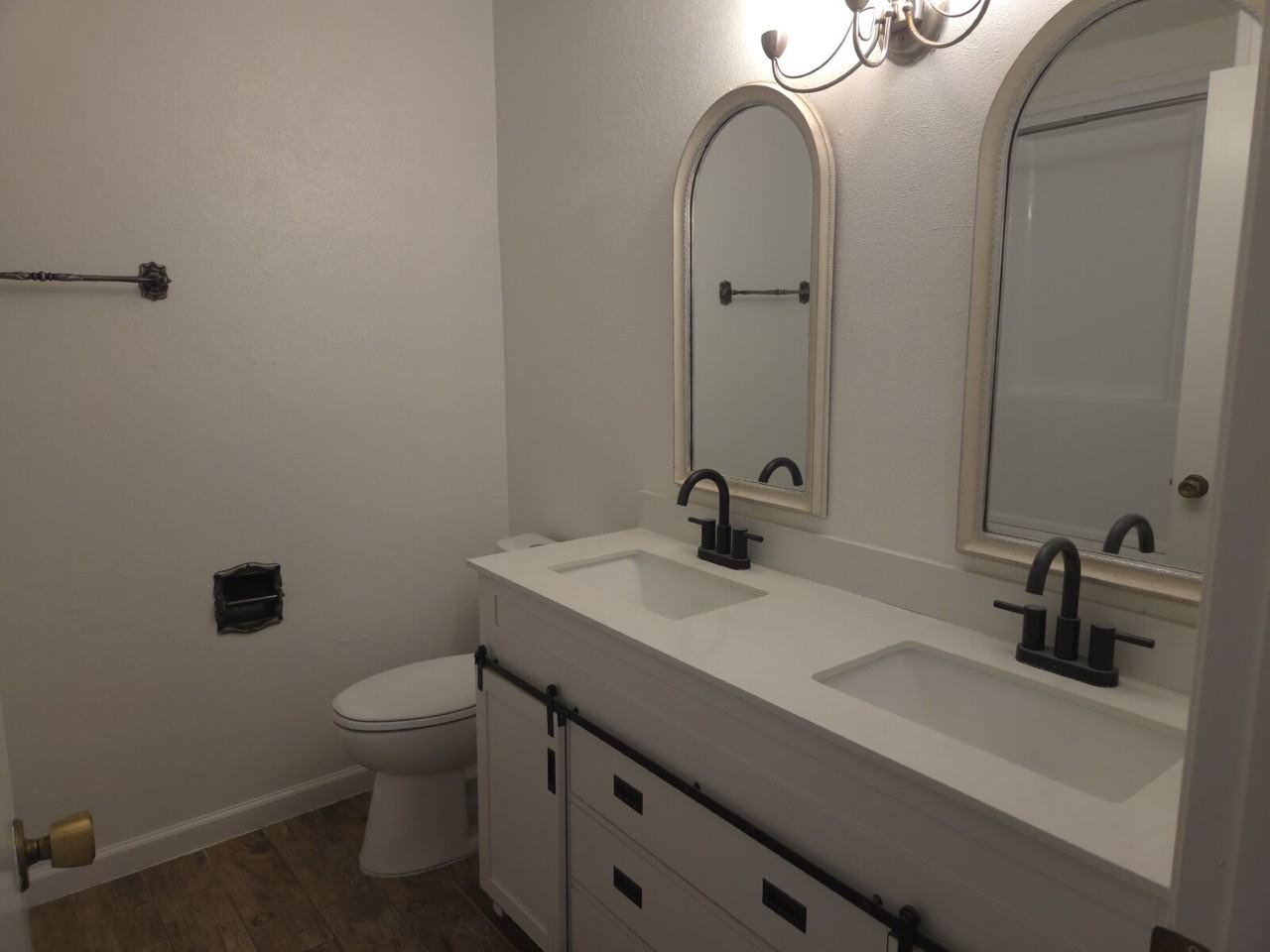 5913 Whispering Ln - Photo 7 of 11