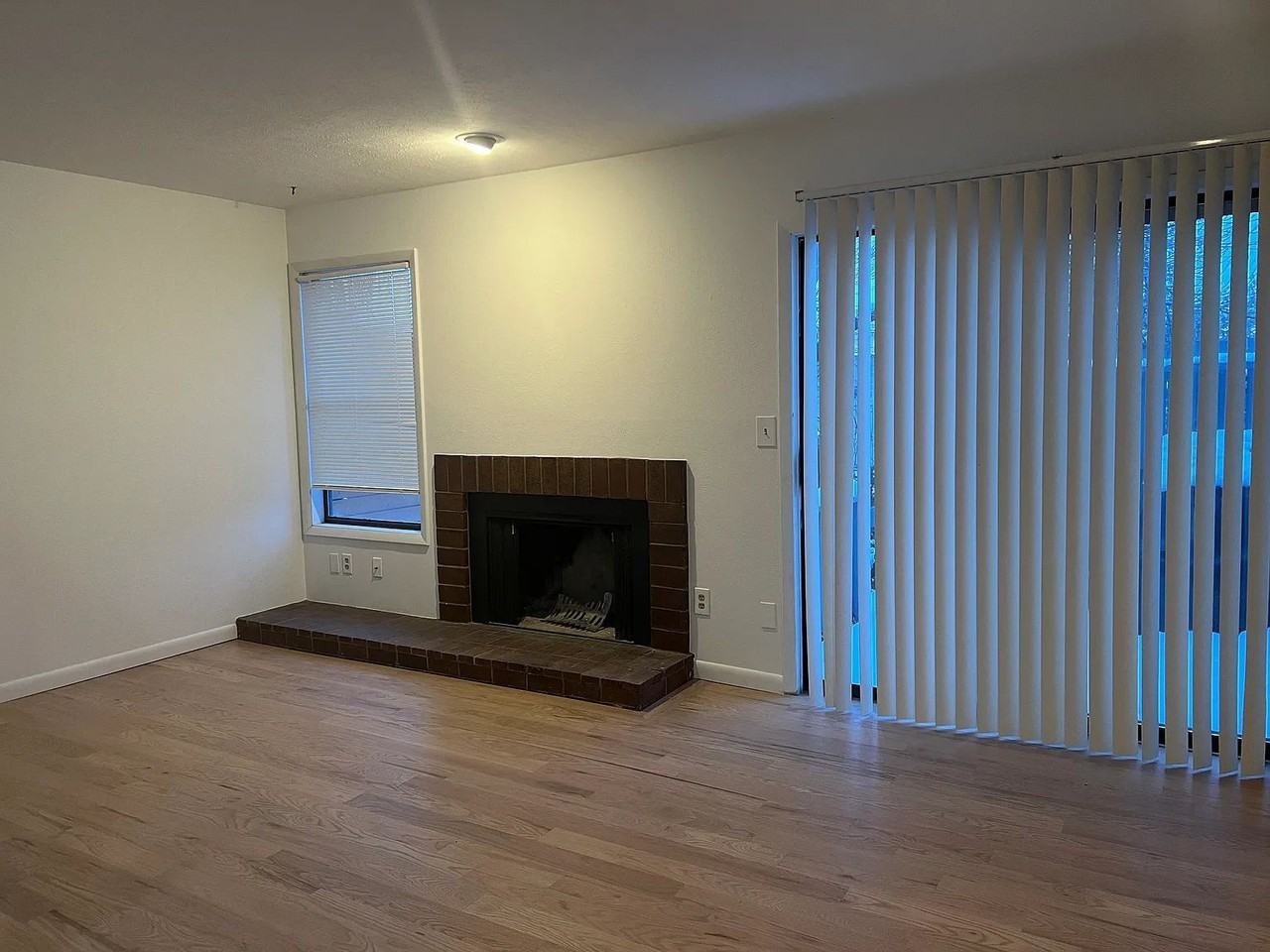 3160 Eastwood Ct - Photo 5 of 13