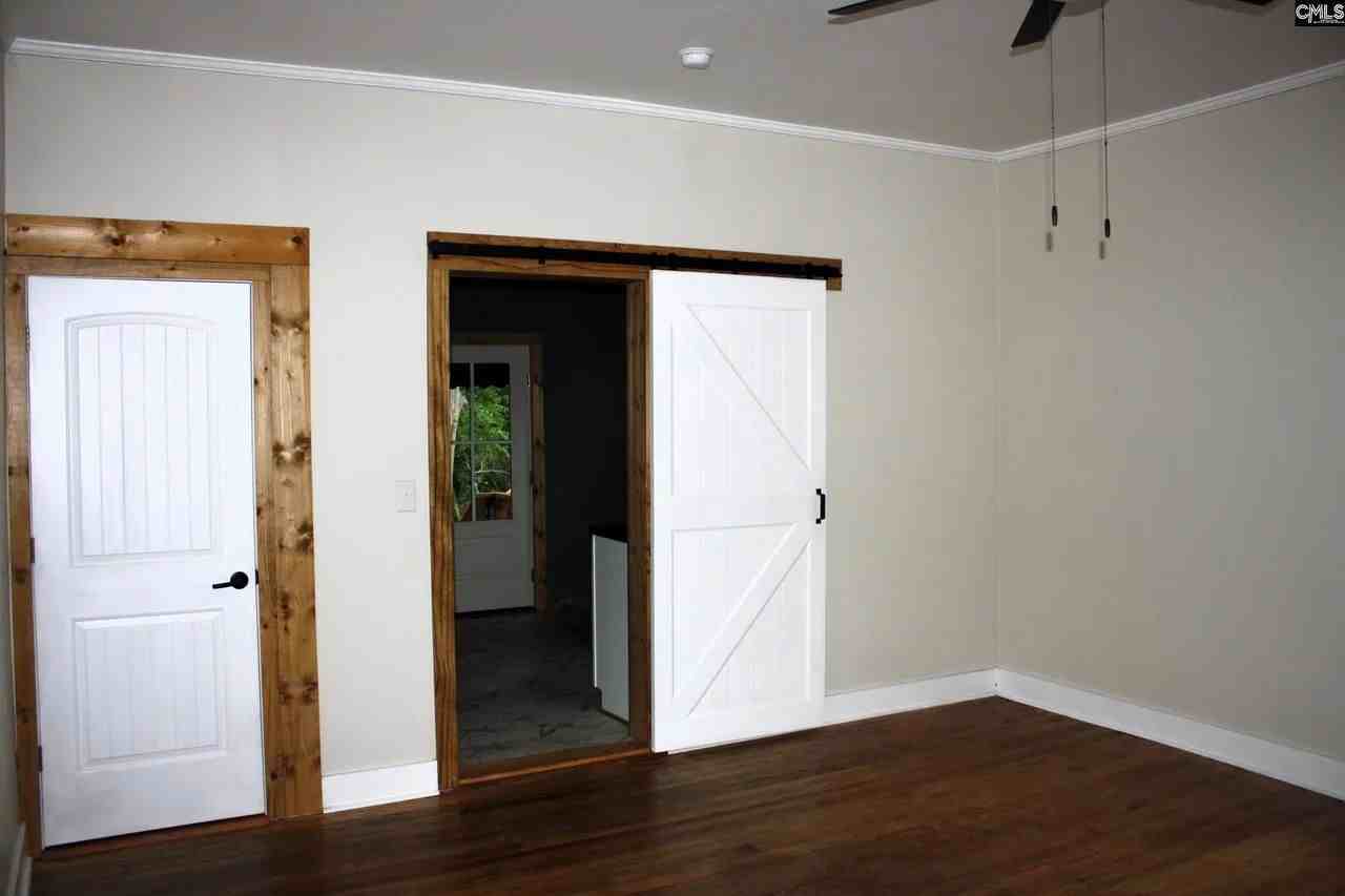 65 Evans St - Photo 6 of 8