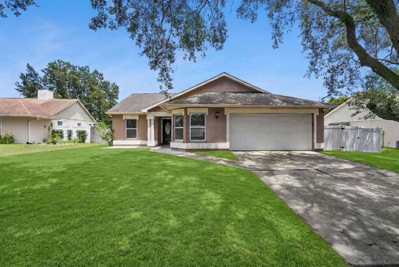 1034 Beckstrom Dr