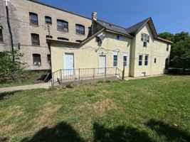 featured image of 1506 Park Ave